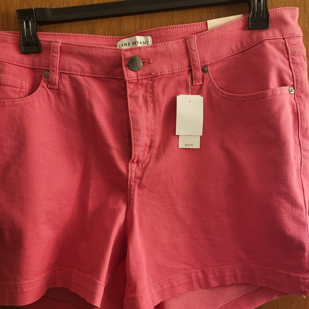 NWT Lane Bryant Size 18 midi short